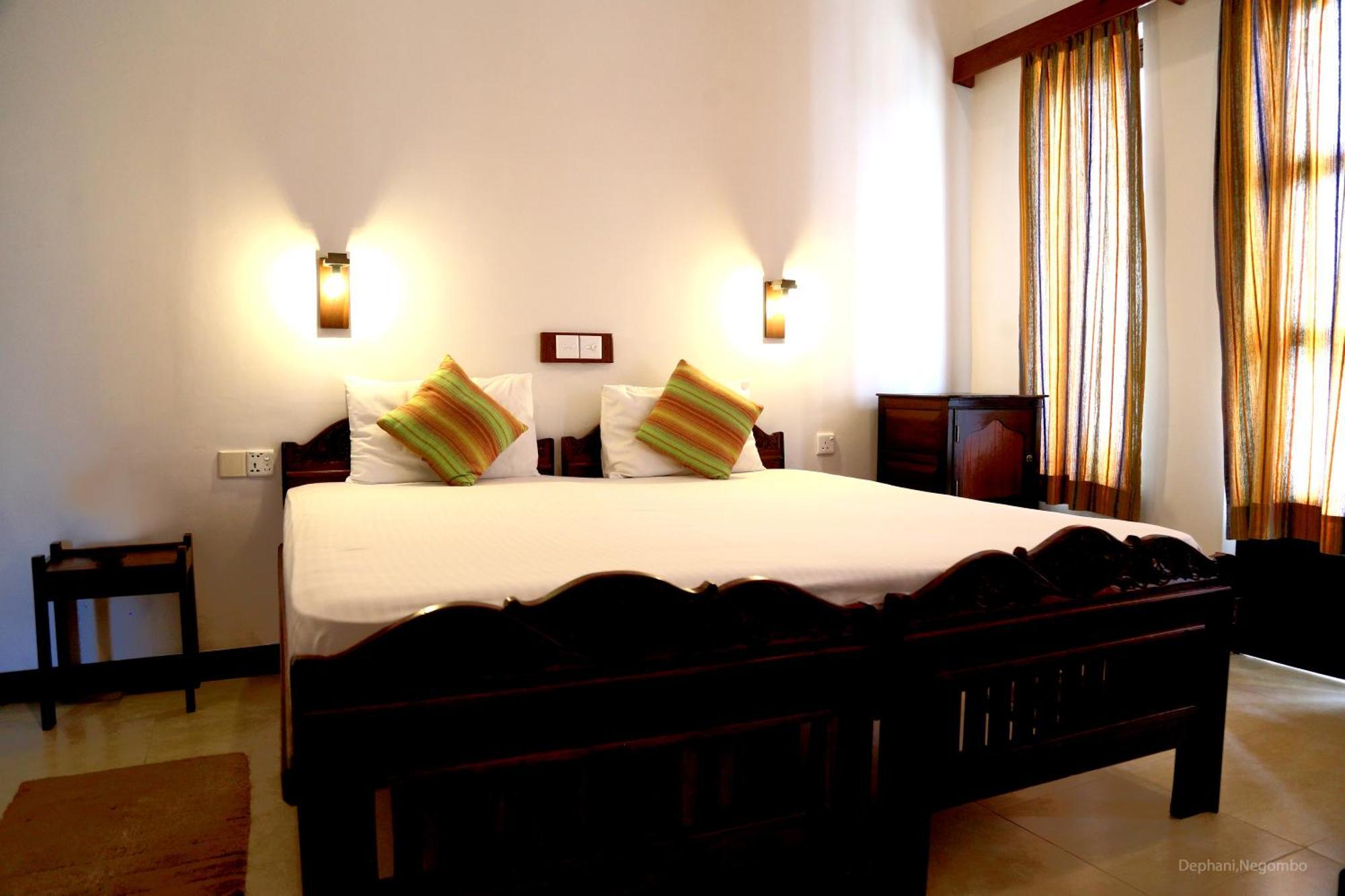 Dephani Beach Hotel Negombo Exterior photo